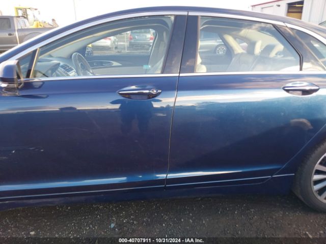 3LN6L5CC6HR612053 Lincoln MKZ SELECT