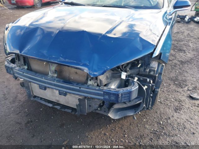 3LN6L5CC6HR612053 Lincoln MKZ SELECT