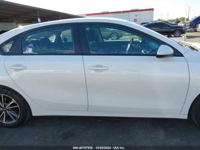 3KPF24AD0NE446726 KIA Forte Lxs