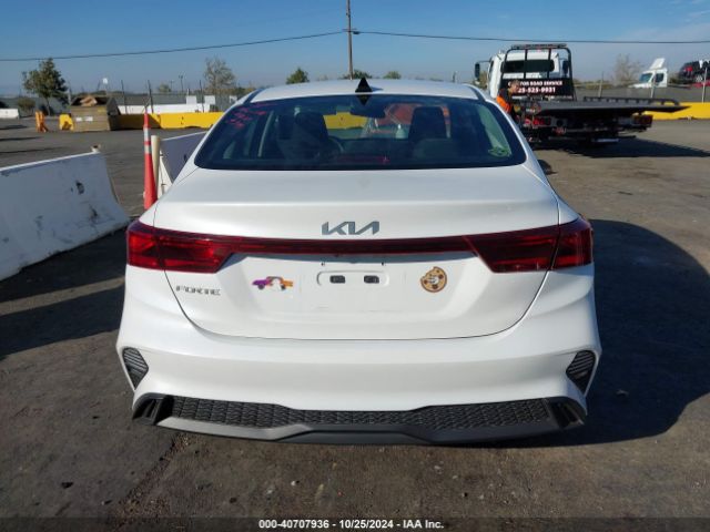 3KPF24AD0NE446726 KIA Forte Lxs