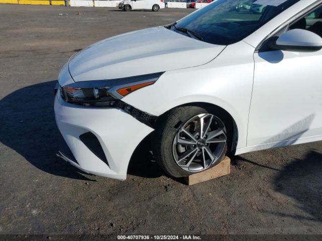 3KPF24AD0NE446726 KIA Forte Lxs