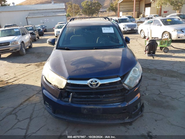Toyota Highlander Le Plus V6 2016 5TDZKRFH2GS125771 Image 11