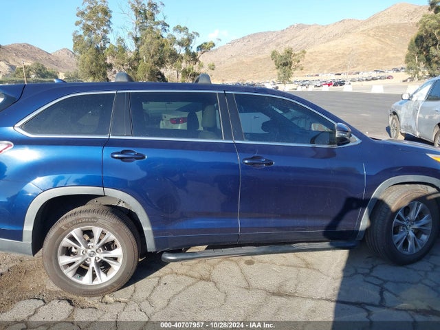 Toyota Highlander Le Plus V6 2016 5TDZKRFH2GS125771 Image 12
