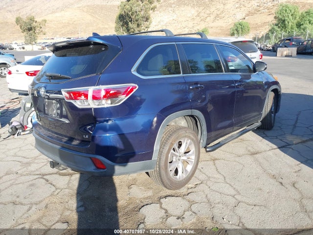 Toyota Highlander Le Plus V6 2016 5TDZKRFH2GS125771 Image 4