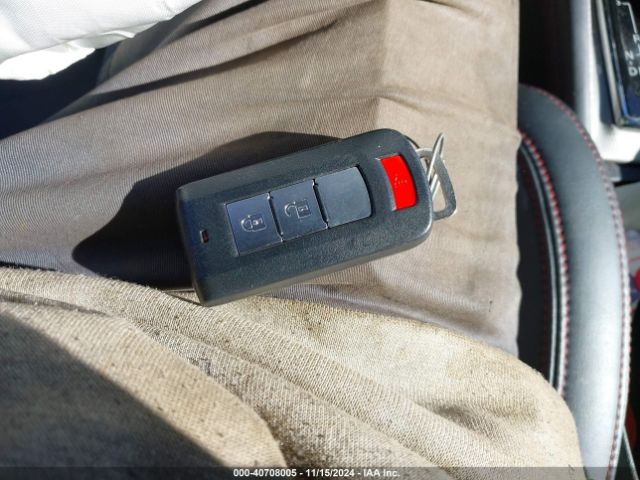 JA4AR3AW7JU017381 Mitsubishi Outlander Sport 2.4 Se