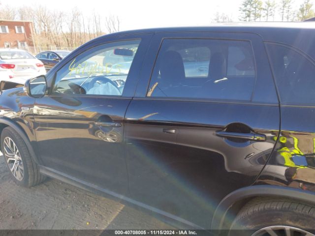 JA4AR3AW7JU017381 Mitsubishi Outlander Sport 2.4 Se