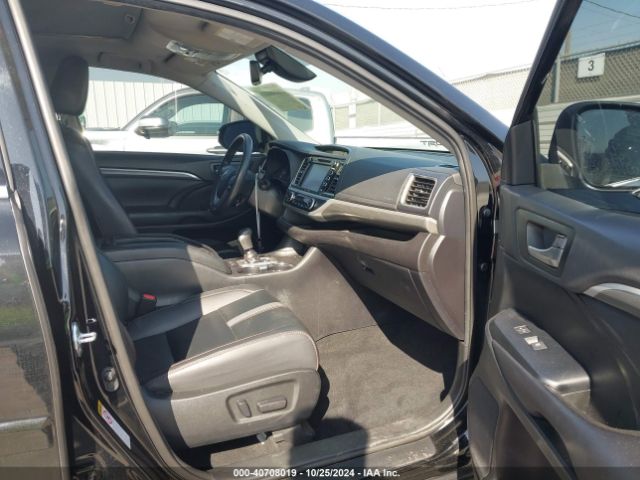 5TDKZRFH4KS574858 Toyota Highlander Se