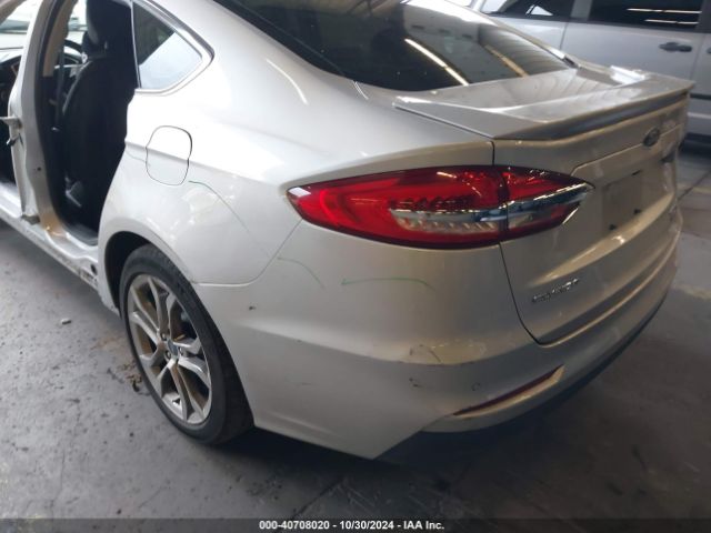 3FA6P0RU1KR206853 Ford Fusion Hybrid Titanium