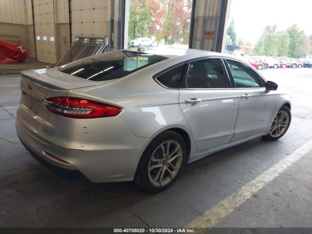 3FA6P0RU1KR206853 Ford Fusion Hybrid Titanium