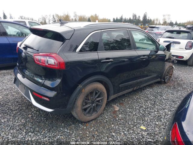 KNDCB3LC9K5232746 KIA NIRO LX