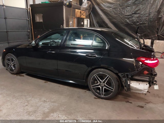 W1KAF4HB6NR010900 Mercedes-Benz C 300 4matic