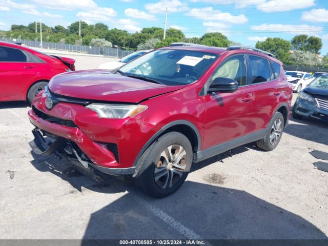 Toyota RAV4 LE 2018 JTMZFREV2JD113702 Image 2