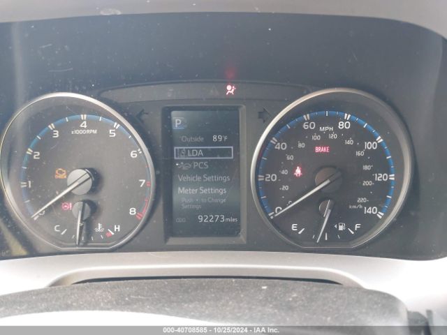 Toyota RAV4 LE 2018 JTMZFREV2JD113702 Image 7