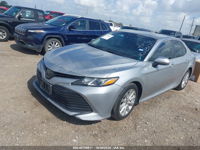 Toyota CAMRY LE 2019 4T1B11HK9KU241385 Image 2