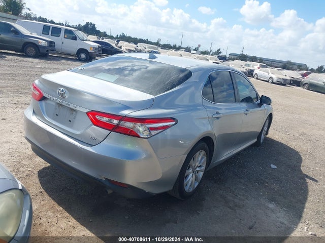 Toyota CAMRY LE 2019 4T1B11HK9KU241385 Image 4