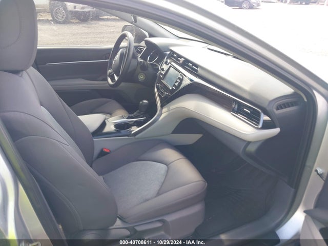 Toyota CAMRY LE 2019 4T1B11HK9KU241385 Image 5