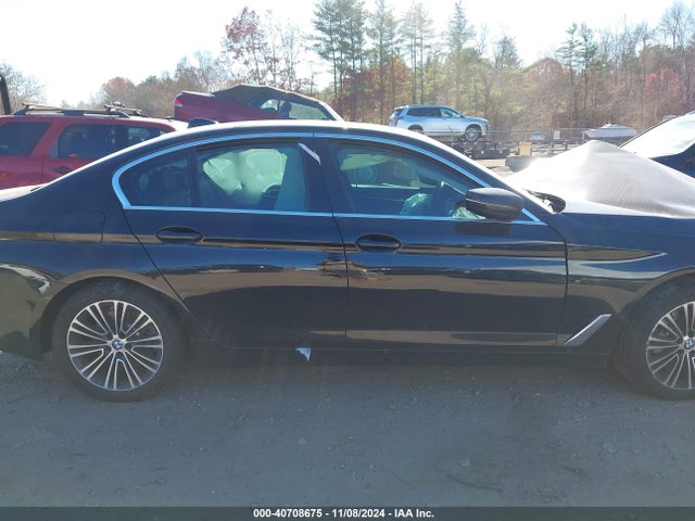 WBAJA7C58KWW18374 BMW 530i Xdrive