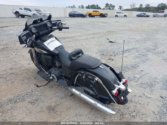 2024 INDIAN MOTORCYCLE CO. CHIEFTAIN 56KTCBAA6R3423940 Photo 2