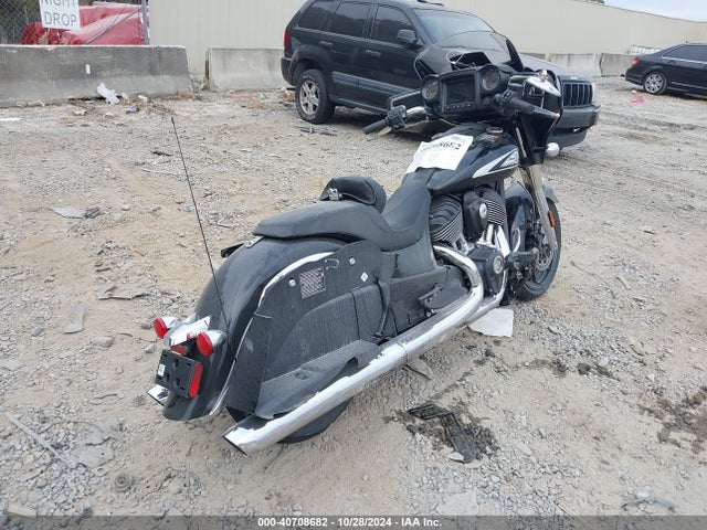 2024 INDIAN MOTORCYCLE CO. CHIEFTAIN 56KTCBAA6R3423940 Photo 3