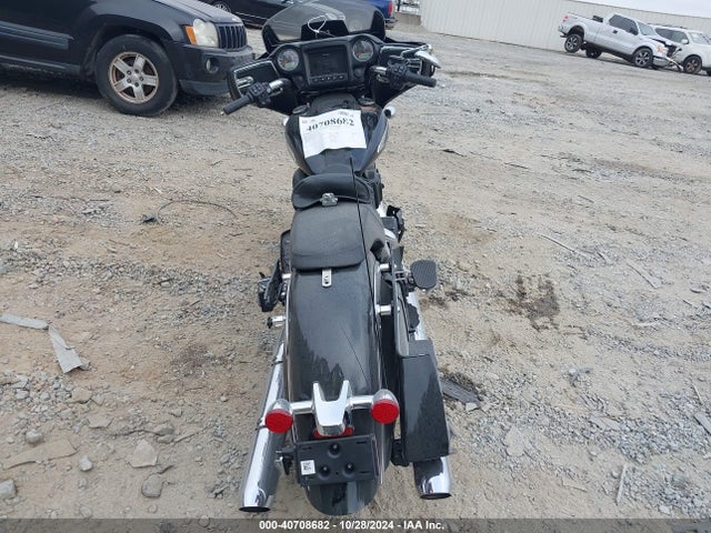 2024 INDIAN MOTORCYCLE CO. CHIEFTAIN 56KTCBAA6R3423940 Photo 5