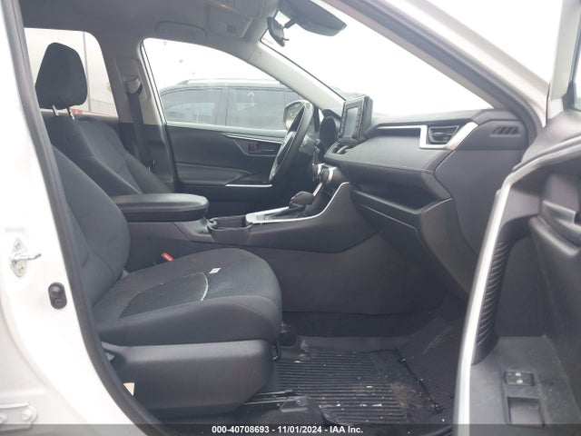 Toyota RAV4 LE 2021 2T3K1RFV7MW121106 Image 4