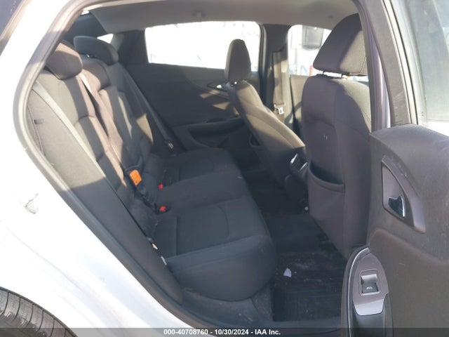 1G1ZE5ST3HF154913 Chevrolet MALIBU 1LT
