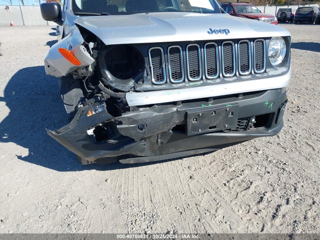 ZACCJBAB9HPF78769 Jeep Renegade Sport 4x4