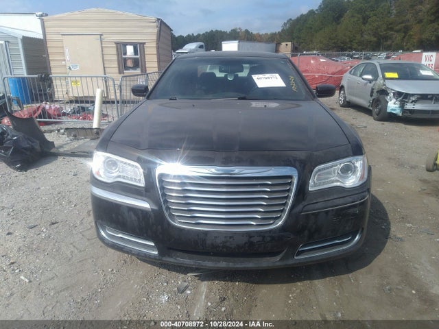 Chrysler 300 2014 2C3CCAAG1EH255351 Image 13