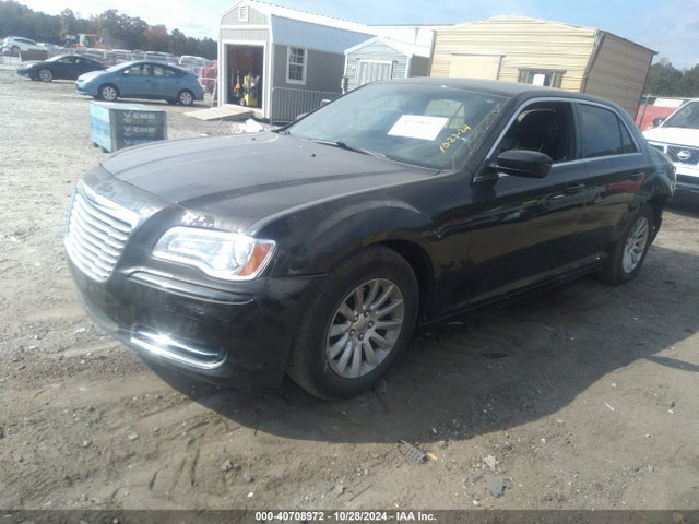 Chrysler 300 2014 2C3CCAAG1EH255351 Image 2