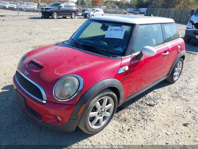 2007 MINI COOPER S WMWMF73577TV32027 Photo 1