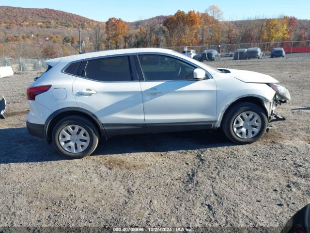 JN1BJ1CP6JW103526 Nissan Rogue Sport S