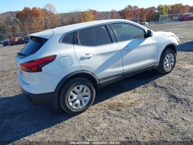 JN1BJ1CP6JW103526 Nissan Rogue Sport S