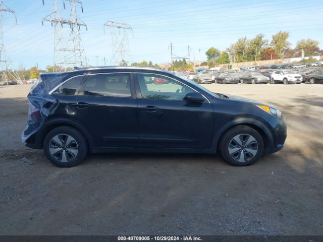 KNDCB3LC1J5139282 KIA NIRO LX
