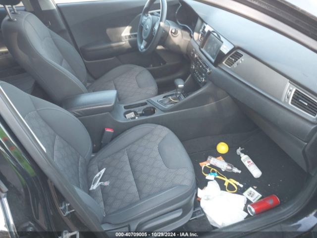 KNDCB3LC1J5139282 KIA NIRO LX
