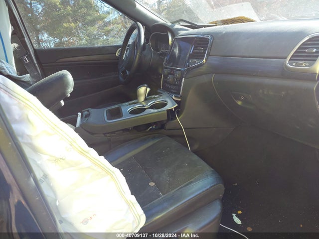 1C4RJFAG7MC552358 Jeep Grand Cherokee Laredo X 4x4