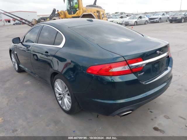 2012 JAGUAR XF SAJWA0HB5CLS40873 Photo 2