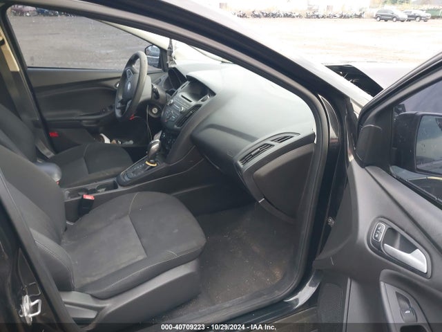 Ford FOCUS SE 2015 1FADP3K29FL308620 Image 5