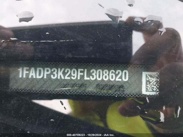 Ford FOCUS SE 2015 1FADP3K29FL308620 Image 9