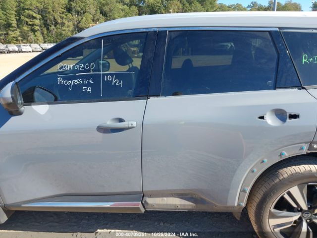 JN8BT3DC3NW121376 Nissan Rogue Platinum Fwd