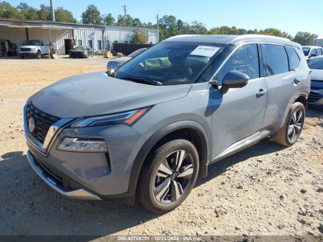 JN8BT3DC3NW121376 Nissan Rogue Platinum Fwd