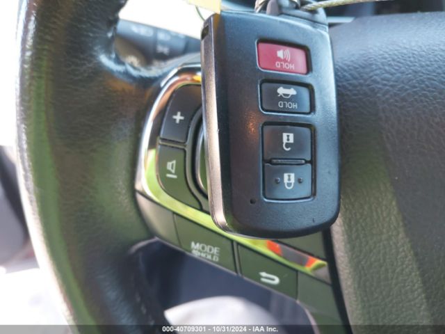 4T1BD1EB9GU052822 Toyota Avalon Hybrid Xle Premium