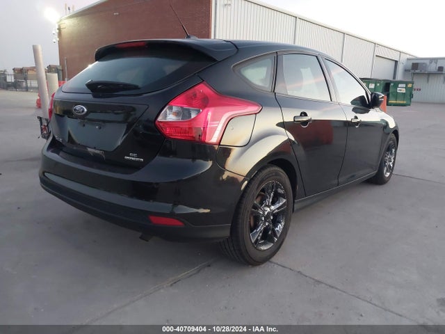 1FADP3K20EL390462 Ford FOCUS SE