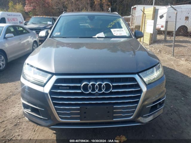 WA1LAAF76JD038082 Audi Q7 3.0t Premium