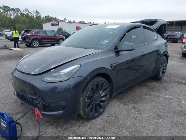 2024 TESLA MODEL Y 7SAYGDEF5RA288177 Photo 1