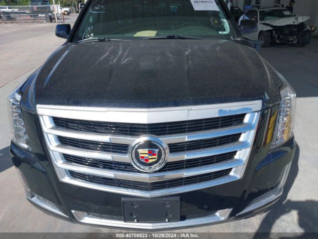 1GYS4BKJ0FR267913 Cadillac Escalade Luxury