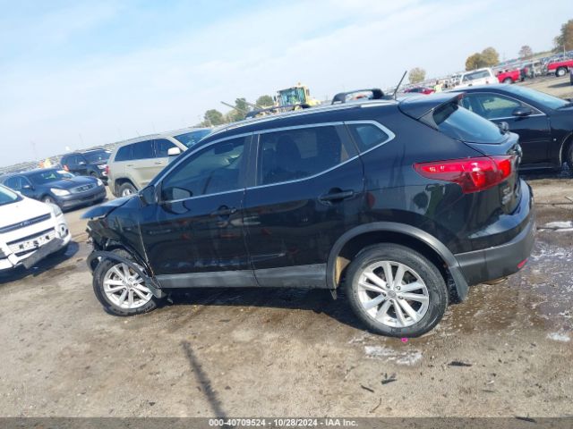 JN1BJ1CP3JW104164 Nissan Rogue Sport Sv