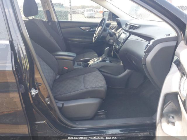 JN1BJ1CP3JW104164 Nissan Rogue Sport Sv