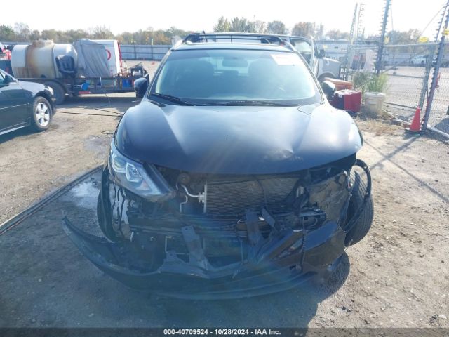 JN1BJ1CP3JW104164 Nissan Rogue Sport Sv