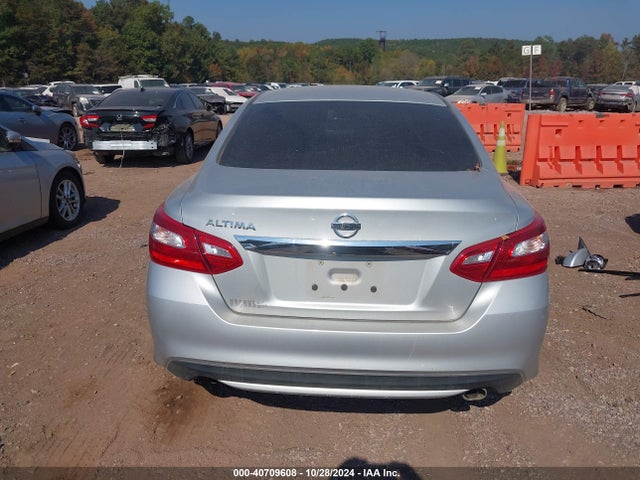 Nissan Altima 2.5 S 2017 1N4AL3AP0HC285615 Image 16