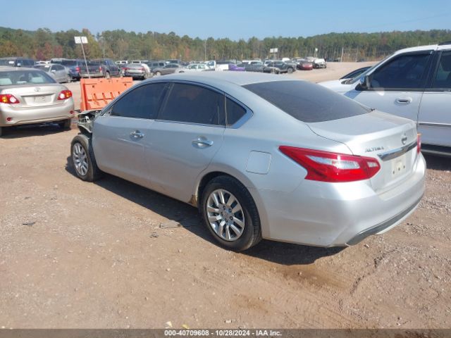 2017 NISSAN ALTIMA 1N4AL3AP0HC285615 Photo 2